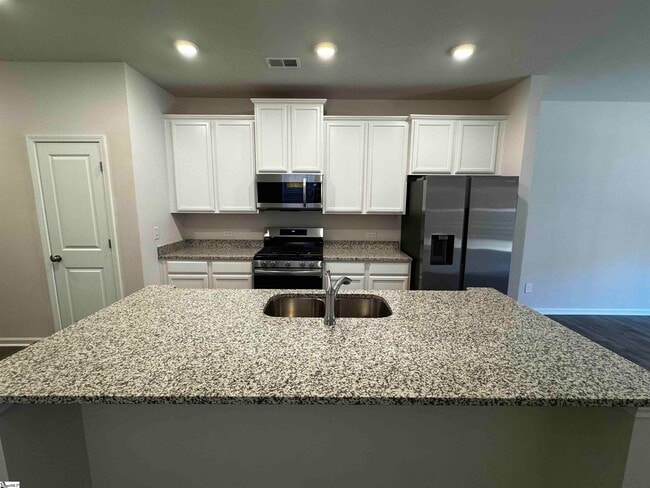 Building Photo - 6 Oak Creek Pl