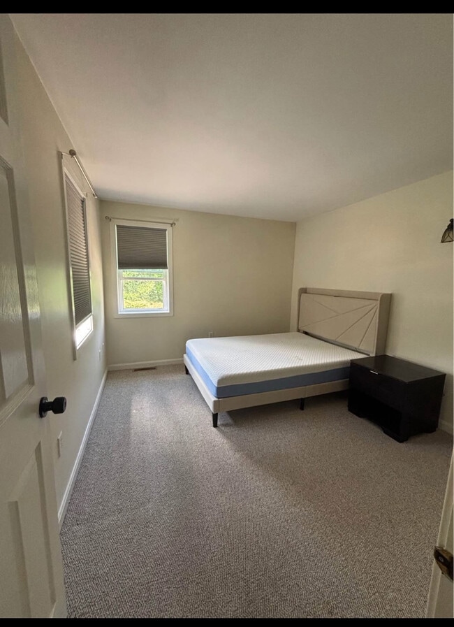 Full size bed w memory foam mattress & nightstand included - 501 Bean Hill Rd