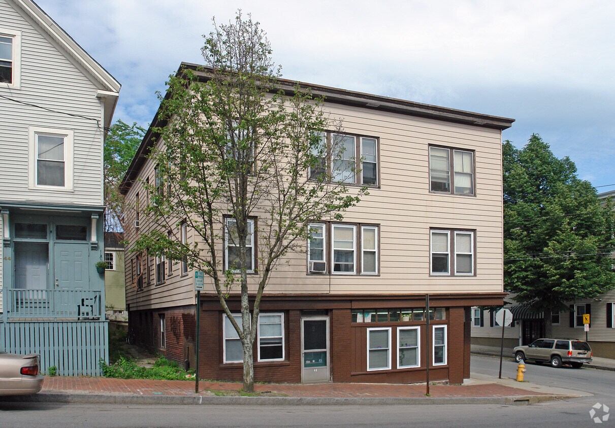 Building Photo - 46-48 Deering Ave