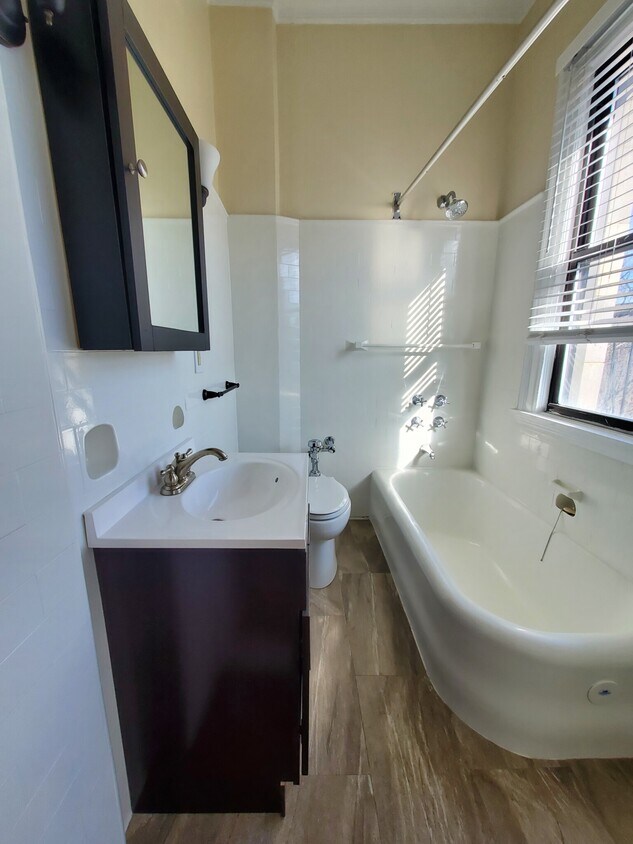Foto principal - 1476 Beacon St