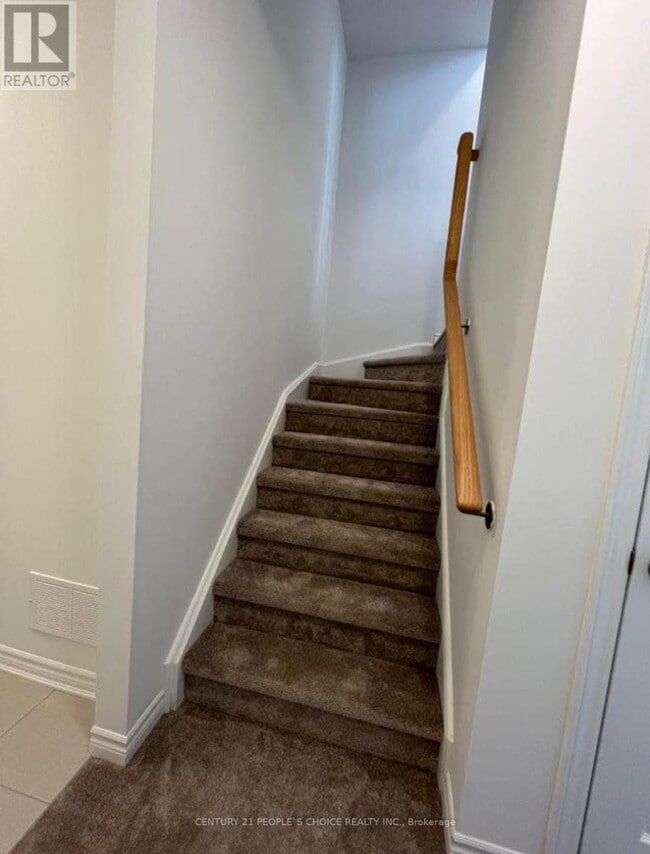 Building Photo - 10 Waterville Way