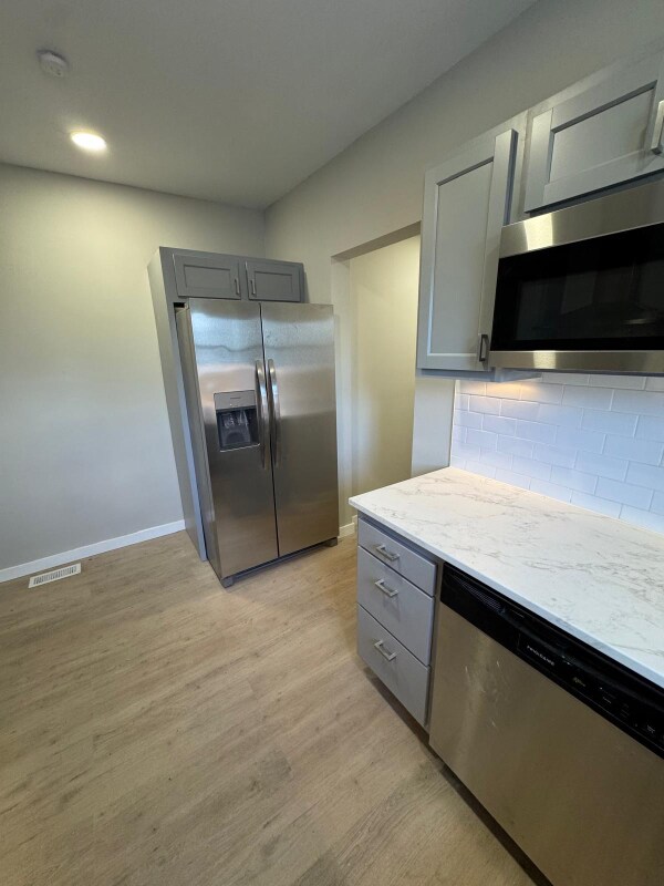 Foto del edificio - 105 Dering Ave