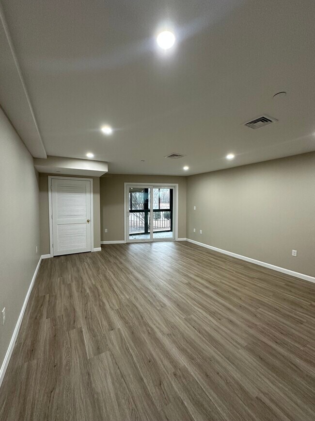 Foto del edificio - 64 Willard St