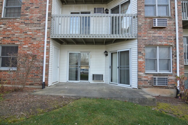 Building Photo - 4402 W Shamrock Ln