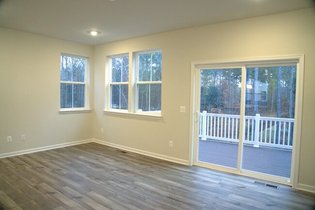 Foto del edificio - 16033 Abelson Wy