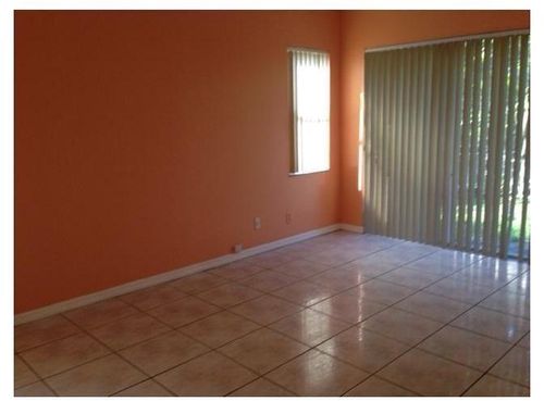Building Photo - 10749 Lago Welleby Dr