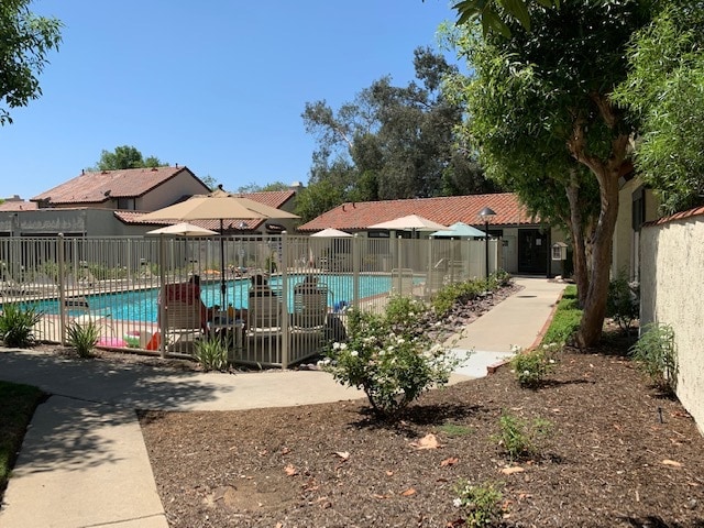 Building Photo - 711 Santa Rosa