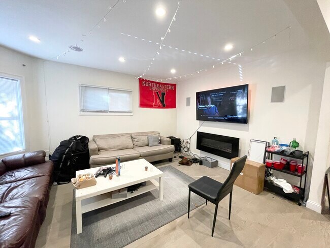 Foto del edificio - 21 Iroquois St