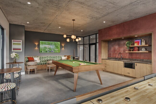 Sala de juego - The Finch