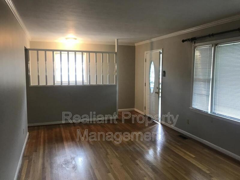 Primary Photo - 2052 Dorset Dr