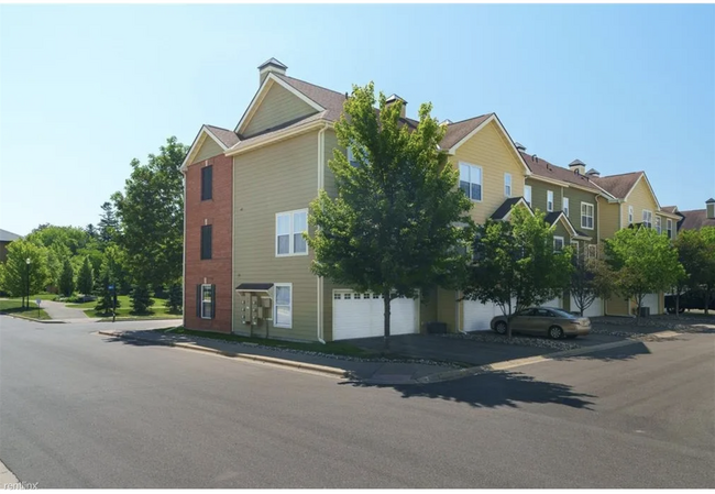 Foto del edificio - 4 br, 3.5 bath Townhome - 10264 Bleeker St...