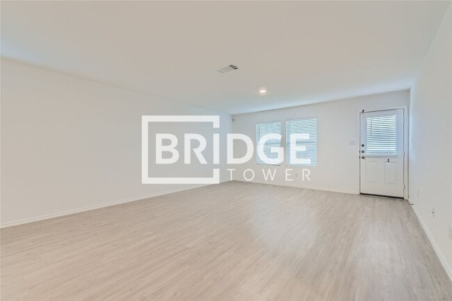 Building Photo - 3945 Far Horizon Seguin, TX 78155