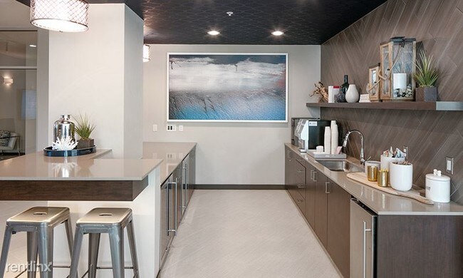 Foto del edificio - 4940 SW Landing Dr