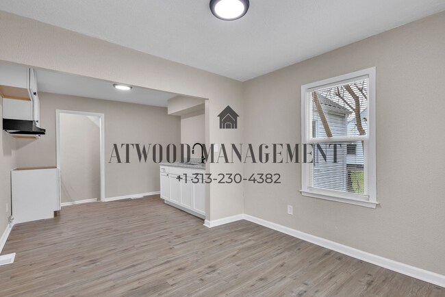 Foto del edificio - This beautifully updated 3-bedroom, 1-bath single-family home is ready for move-in!