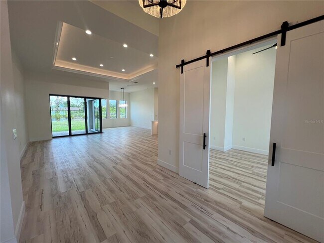 Building Photo - 443 Boundary Blvd