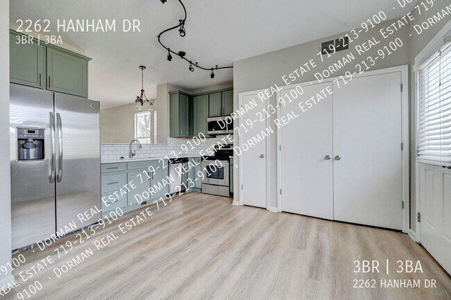 Foto del edificio - 2262 Hanham Dr