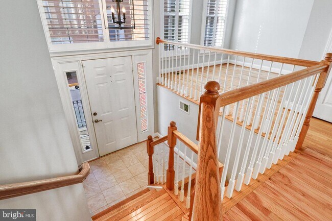 Building Photo - 4275 McClain Hill Ct