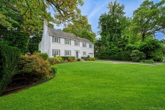 Building Photo - 23 Parkside Dr