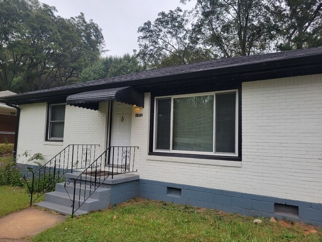 Building Photo - 1952 Pinedale Pl