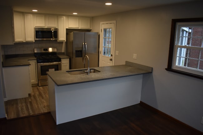 Building Photo - 3936 Greensburg Pike