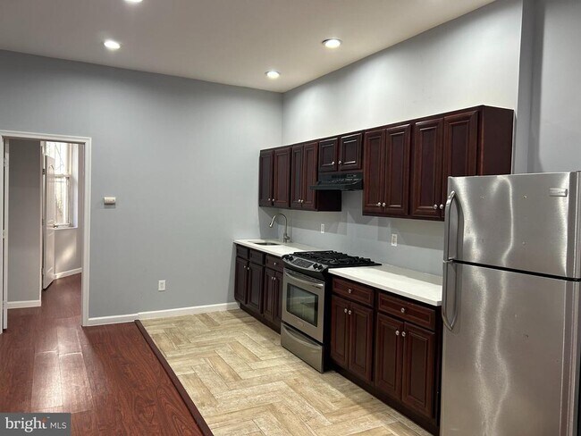 Foto del edificio - 813 N Fulton Ave