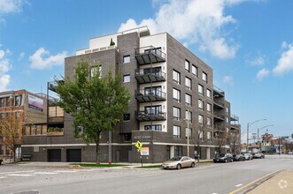 Building Photo - 1157 W Erie St