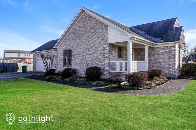 Building Photo - 302 Bentwood Dr, Shepherdsville, KY, 40165