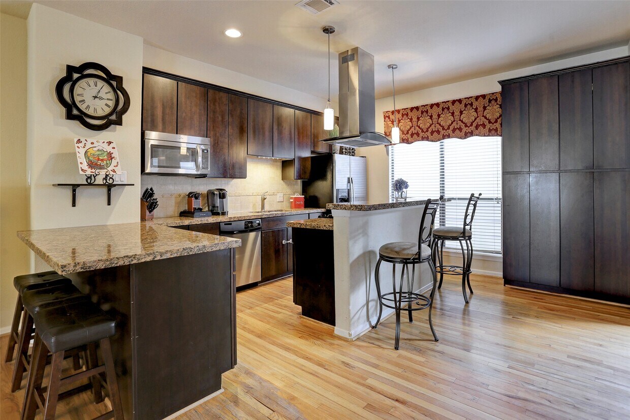 Foto del edificio - 5706 Cornish St