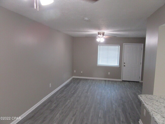 Building Photo - 2912 Sequoia Ave