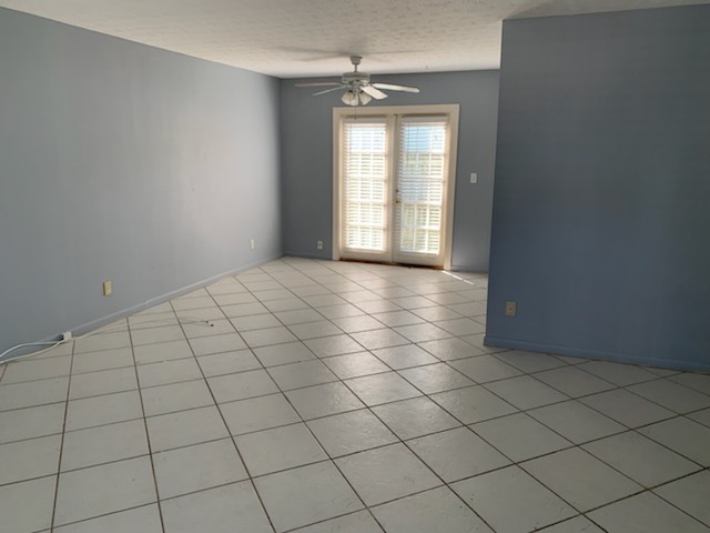 Living Room - 780 East Coast Dr