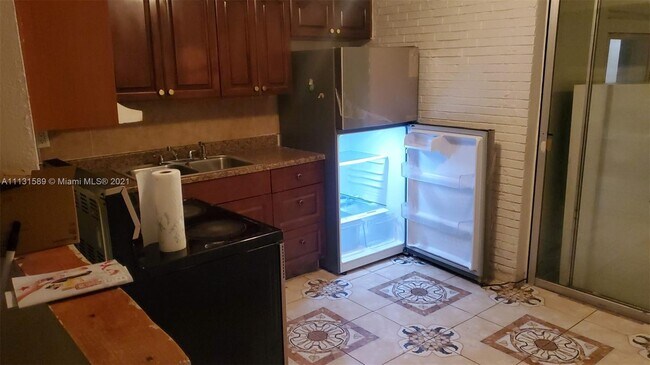 Foto del edificio - 14912 NE 6th Pl