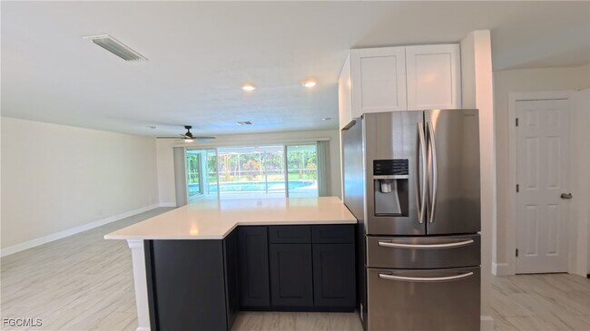 Foto del edificio - 1315 SE 45th St