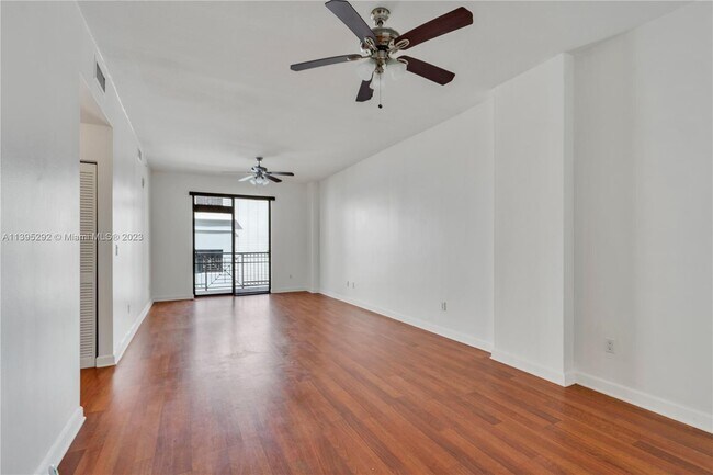 Building Photo - 8395 SW 73rd Ave