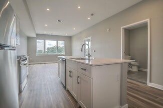 Building Photo - 475 COMMUNIPAW Ave