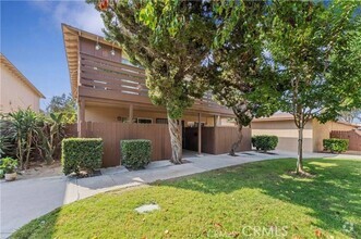 Building Photo - 440 W Orangewood Ave