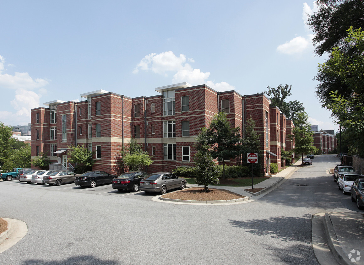 Foto principal - Georgia Tech Family Apartments