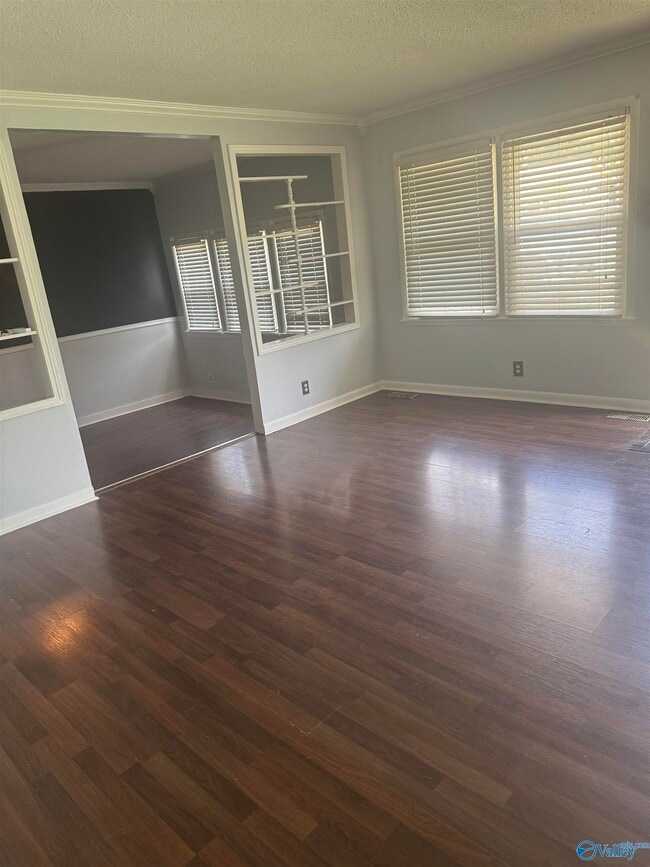 Foto del edificio - 6401 Matic Rd NW