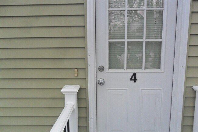 Foto del edificio - 848 Waverly St