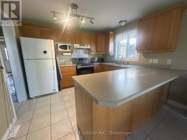 Building Photo - 1064 Fogerty St