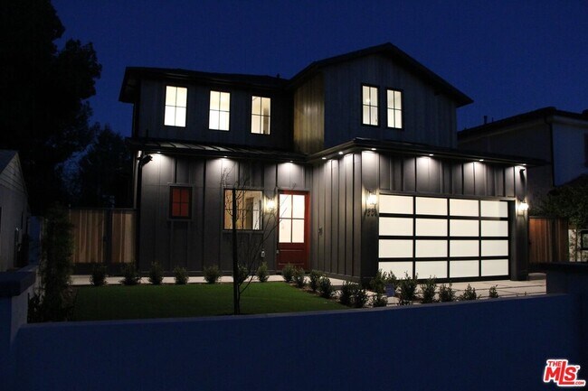 Foto del edificio - 4338 Shadyglade Ave