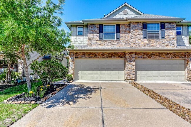 Foto del edificio - 6451 Calgary Woods Ln
