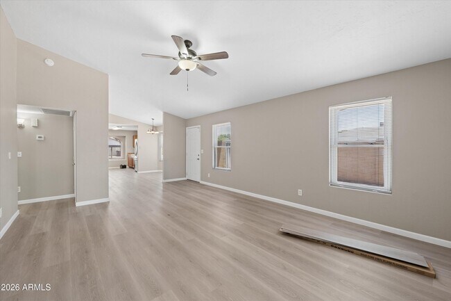 Foto del edificio - 11904 N 76th Ln