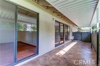 Foto del edificio - 854 Ronda Mendoza