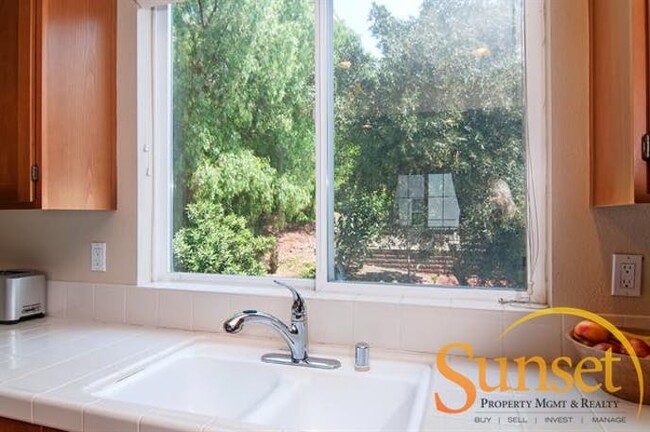 Building Photo - 1313 Terracina Ln