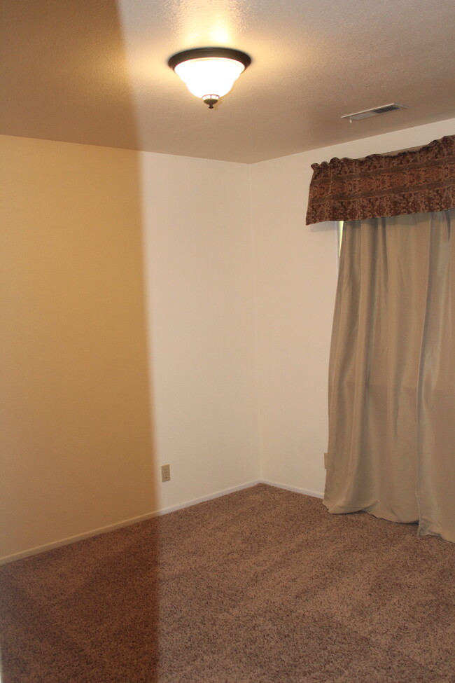 Bedroom 2 - 540 N. Mesa Street