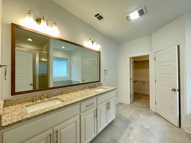 Building Photo - Brand New 4 bedroom home in Denham Springs