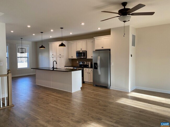 Foto del edificio - 2254 Fowler Cir