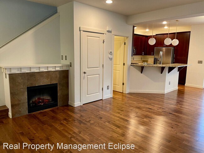 Foto del edificio - 3 br, 3 bath House - 819 148th Ln. SE
