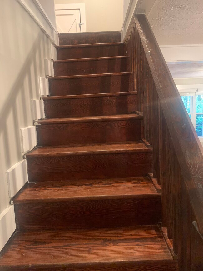 217 Old Turnpike Rd, Banner Elk, NC 28604 House for Rent in Banner