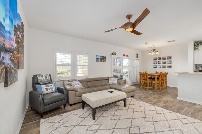 921202 Olani St Unit Upstairs, Kapolei, HI 96707 Room for Rent in